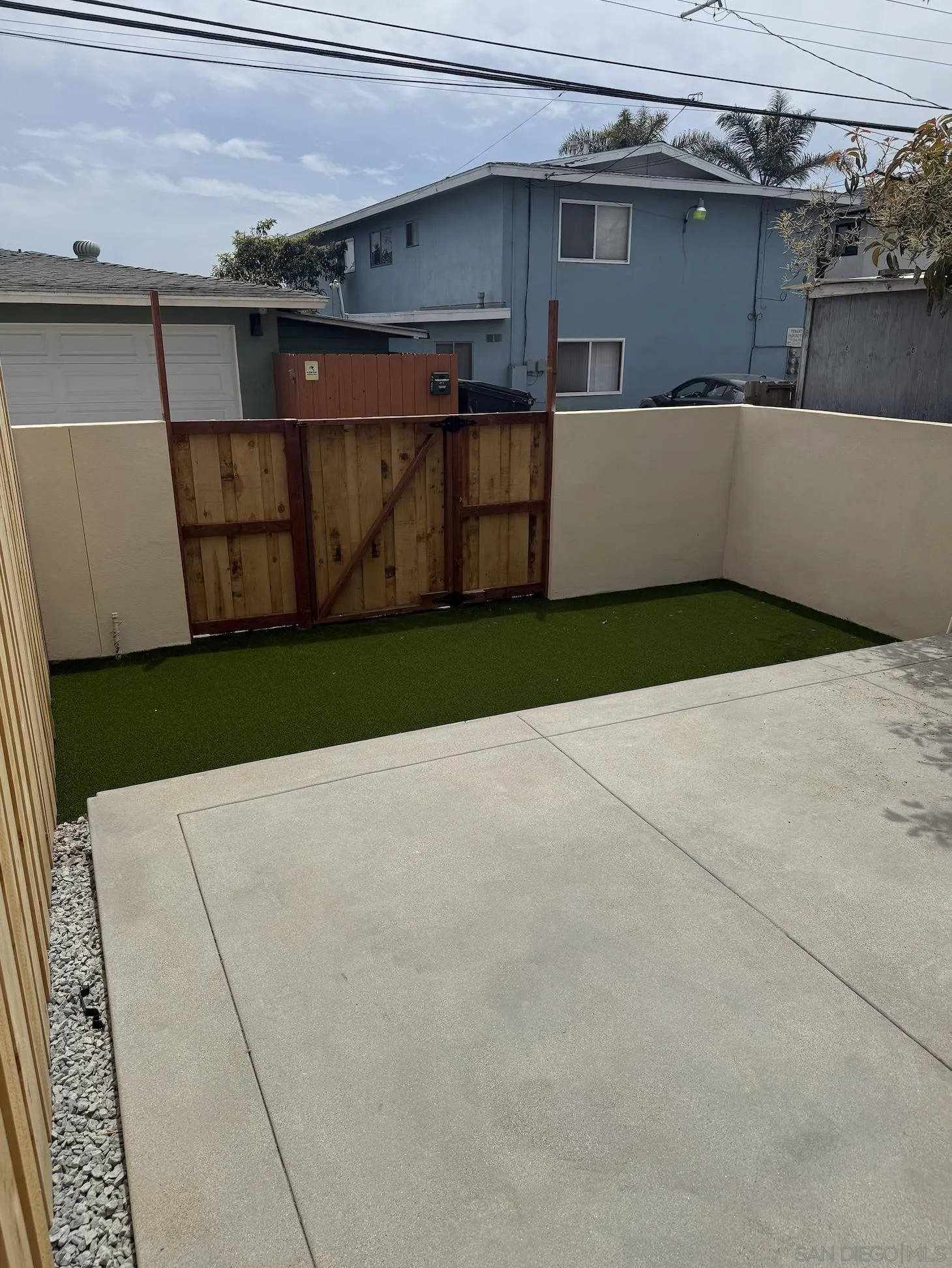 291 Ebony Avenue