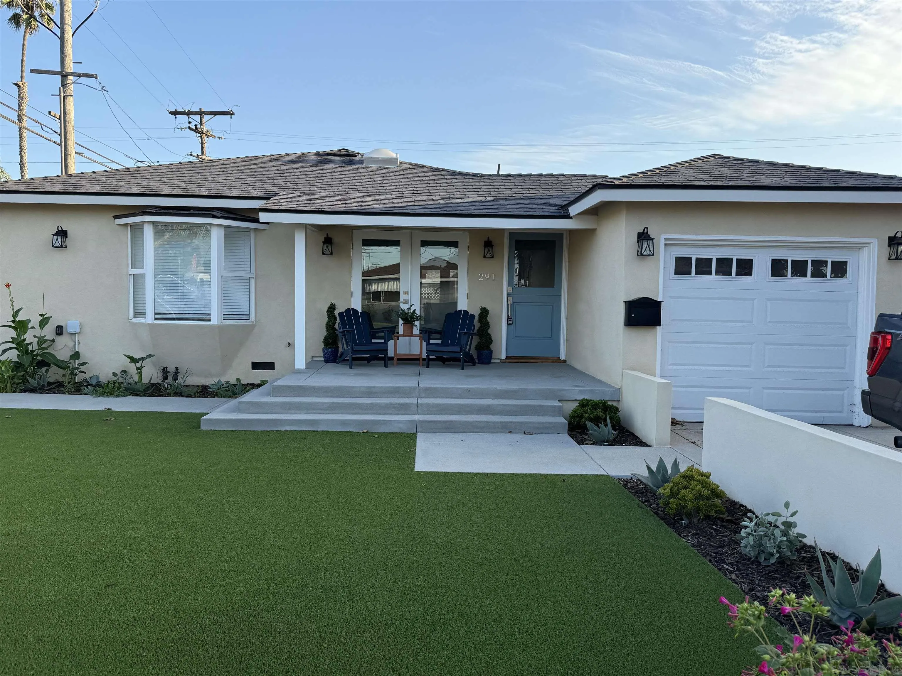 291 Ebony Avenue