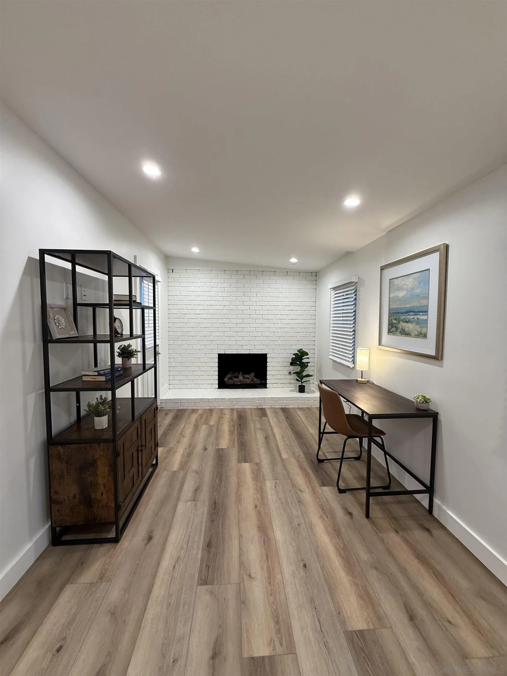 291 Ebony Avenue