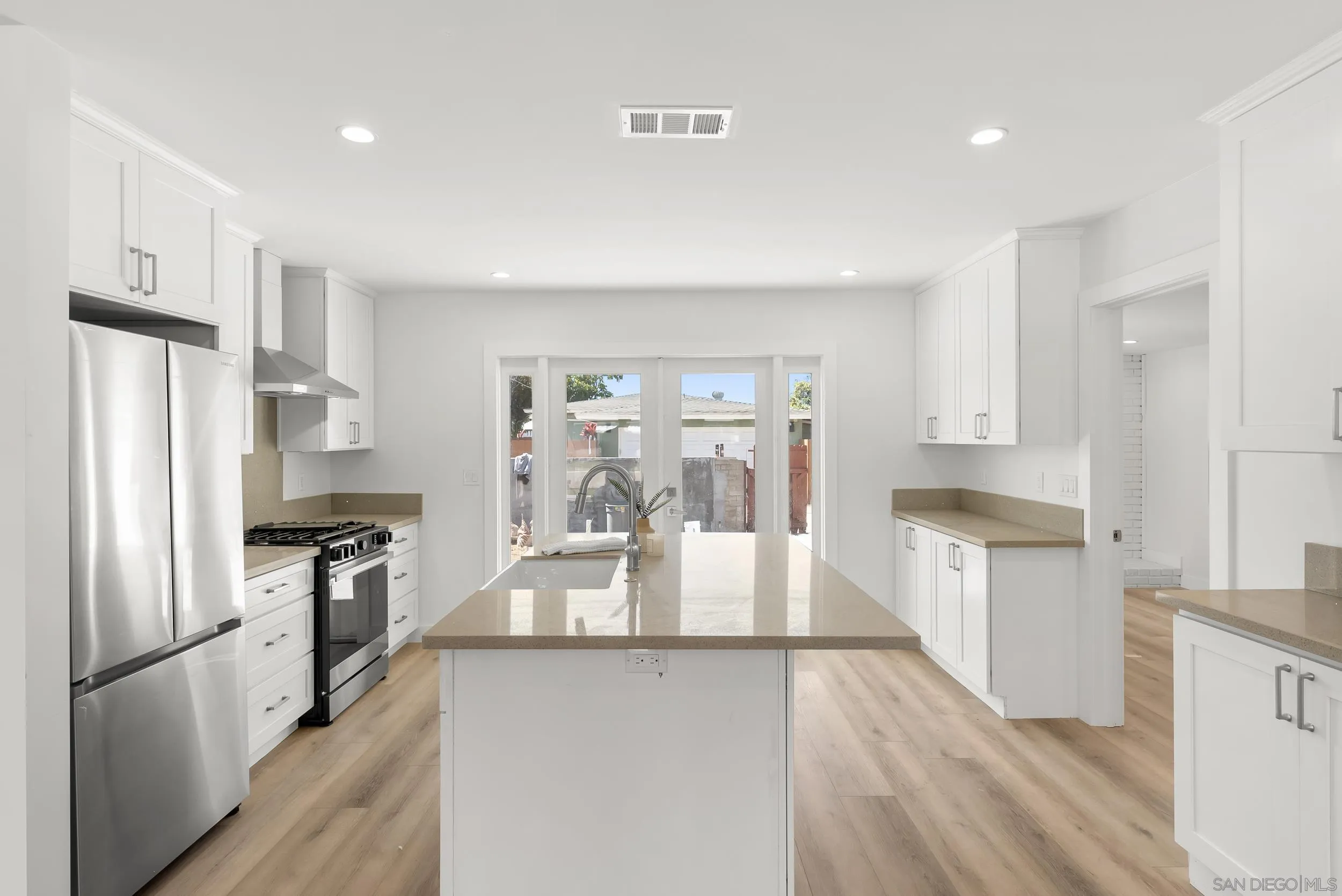 291 Ebony Avenue