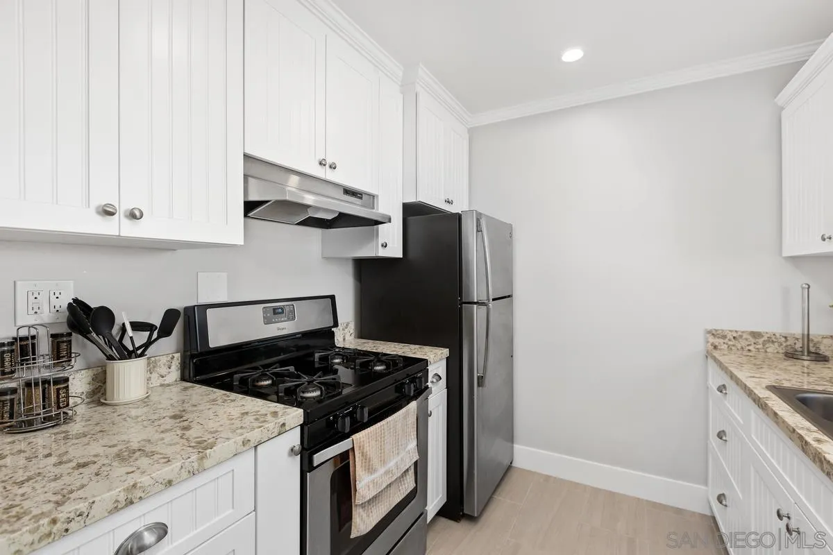 850-856 Olive Avenue