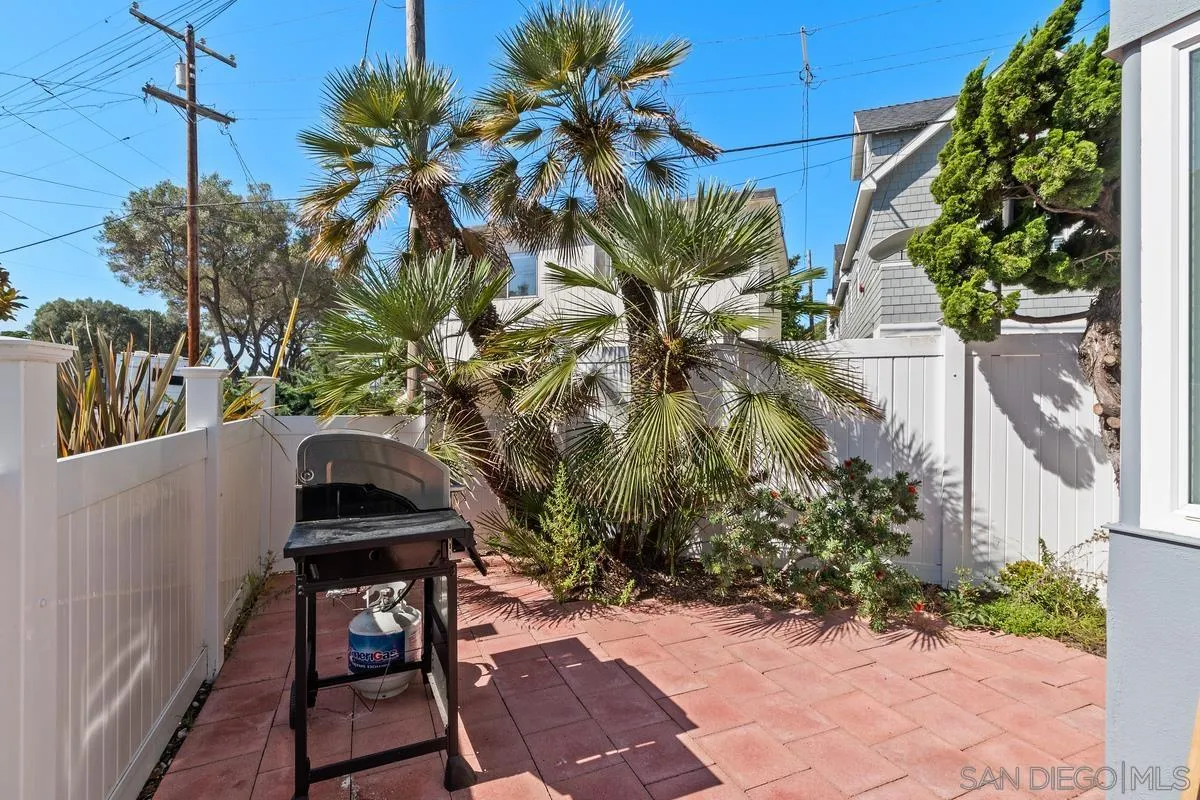 854 Olive Avenue