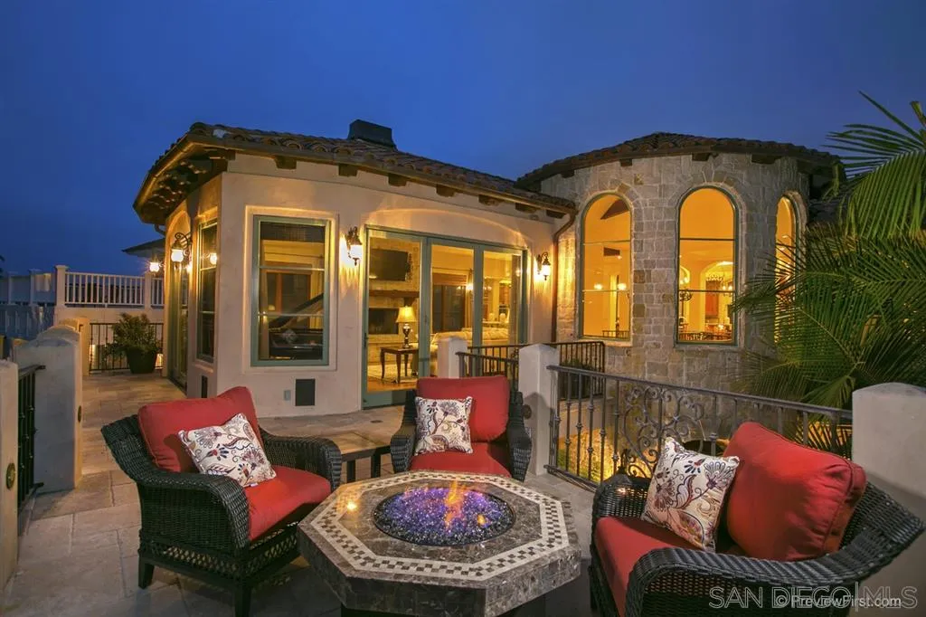 1150 Pine St, Coronado