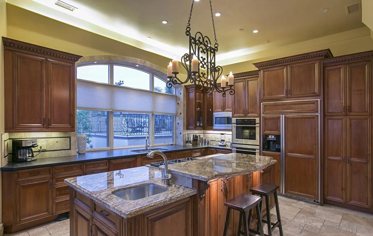 1150 Pine St, Coronado