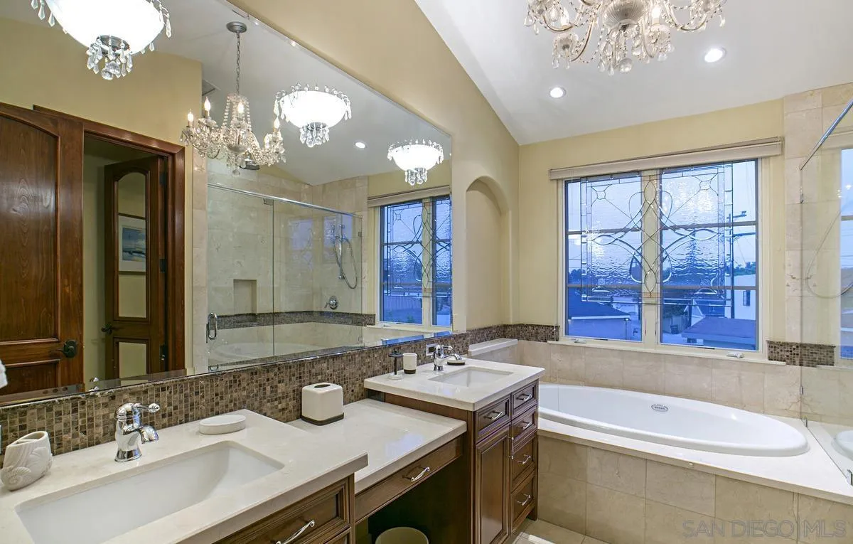 1150 Pine St, Coronado