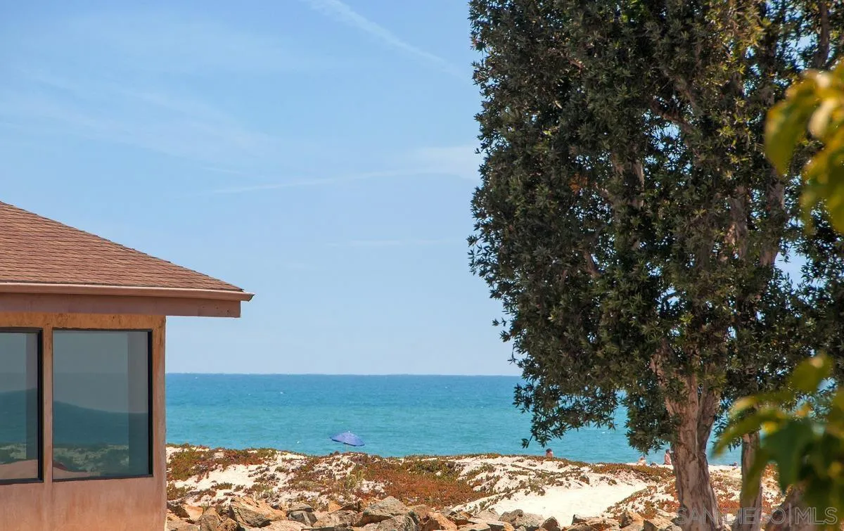 1150 Pine St, Coronado