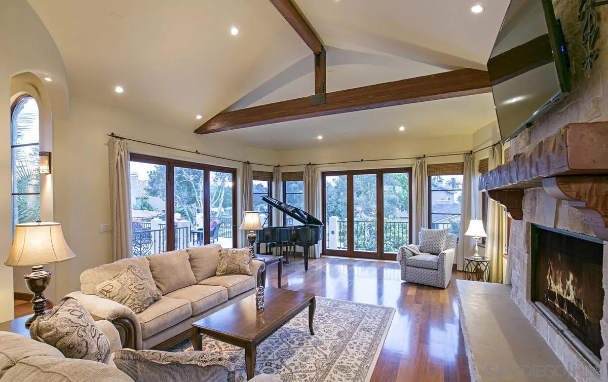 1150 Pine St, Coronado