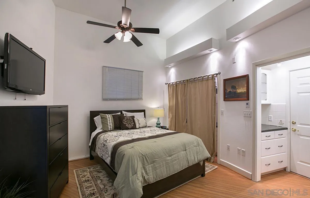 1150 Pine St, Coronado