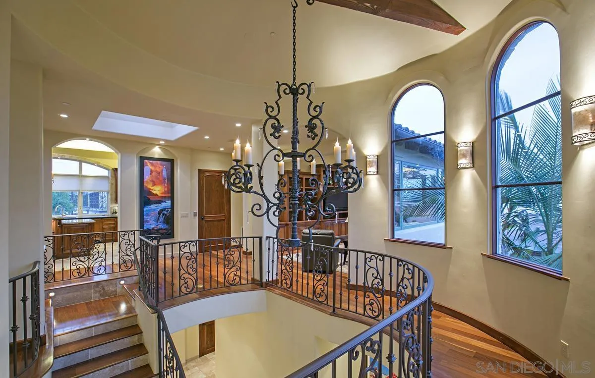 1150 Pine St, Coronado