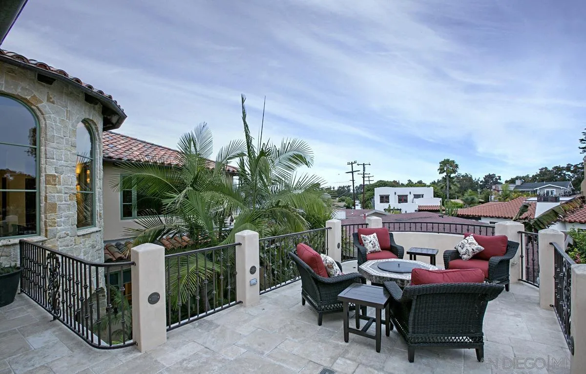 1150 Pine St, Coronado