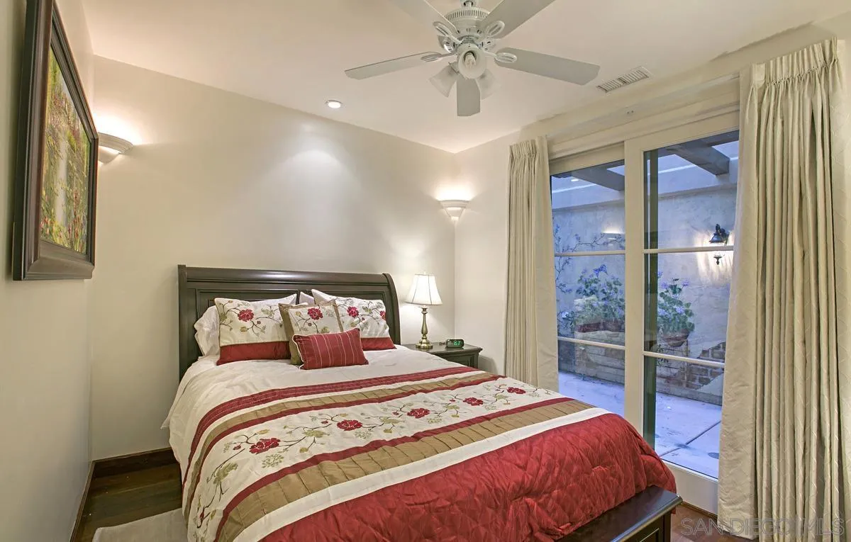 1150 Pine St, Coronado