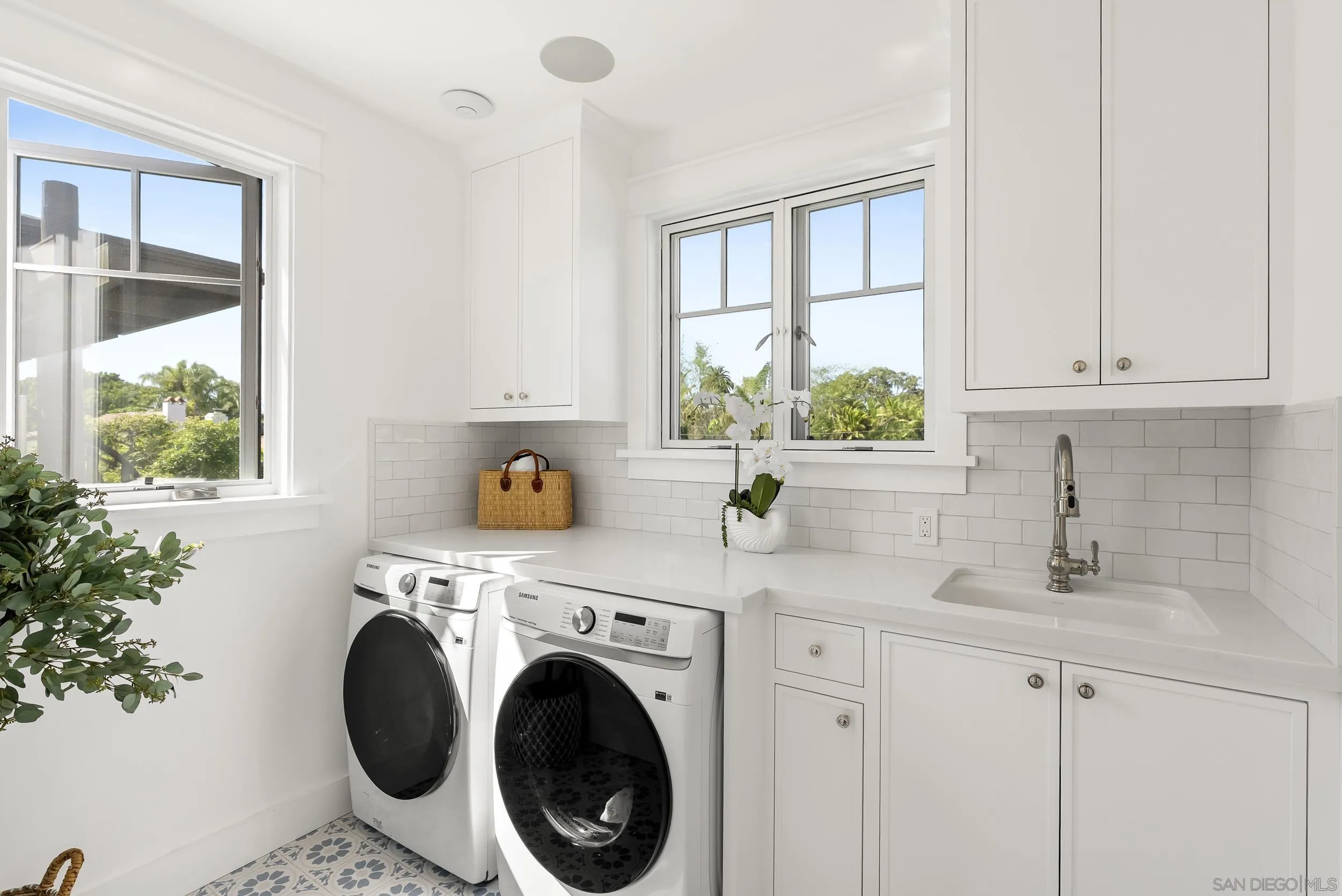 1057 Ocean Blvd, Coronado