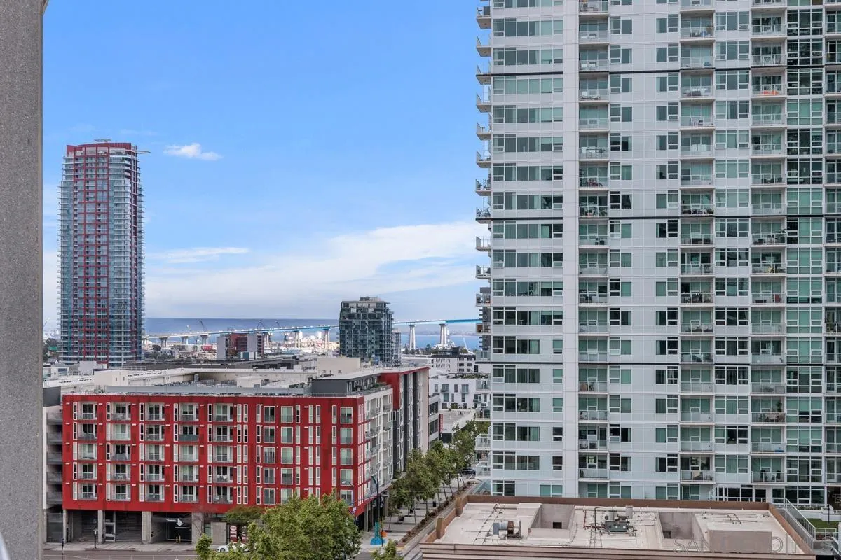 1080 Park Blvd Unit 916