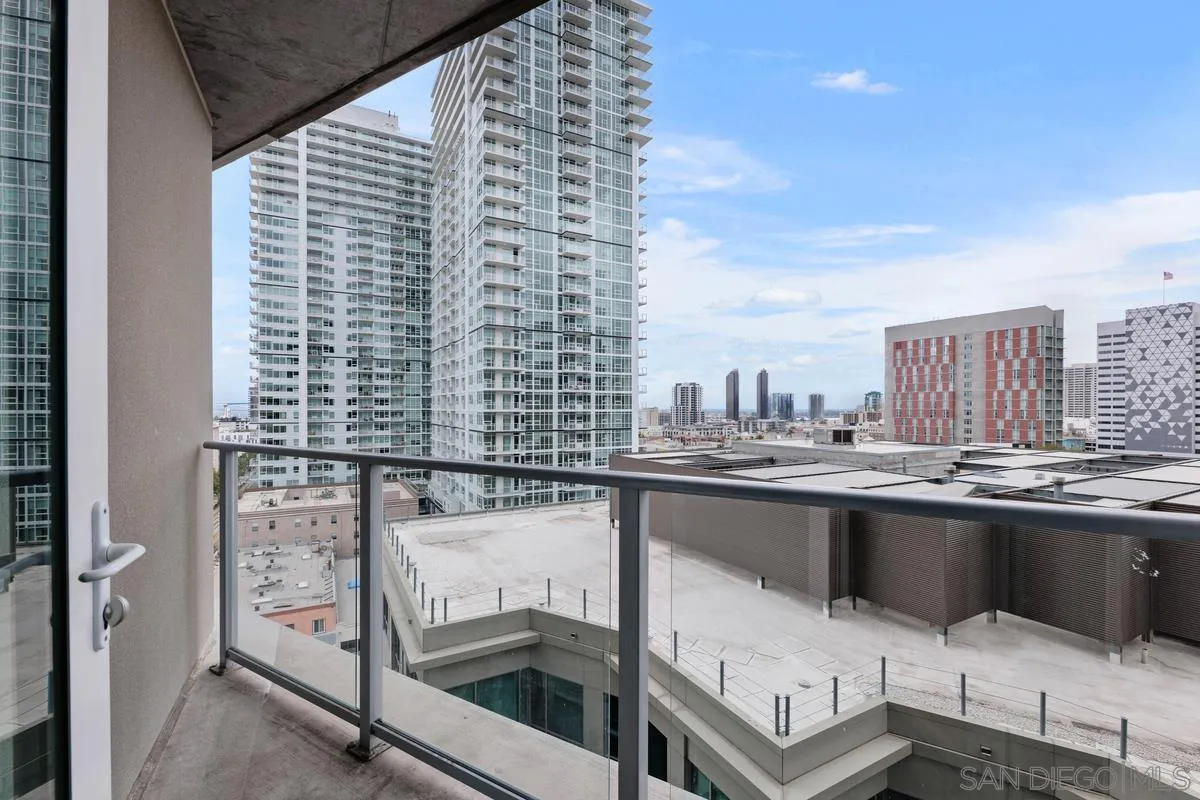 1080 Park Blvd Unit 916