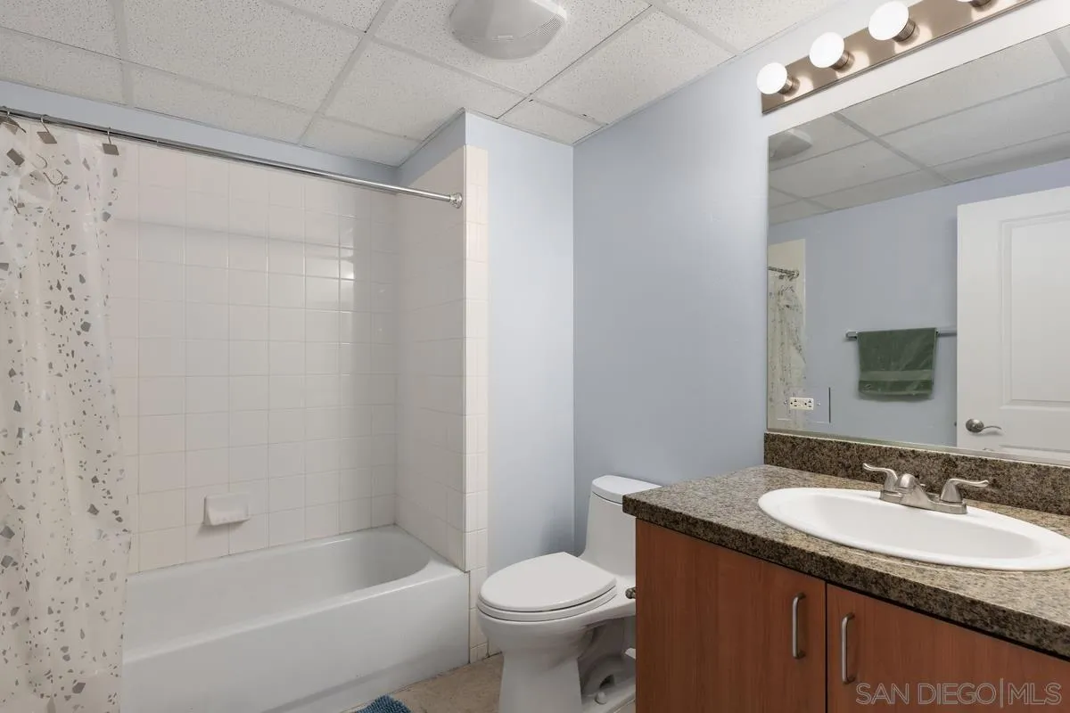 1080 Park Blvd Unit 916