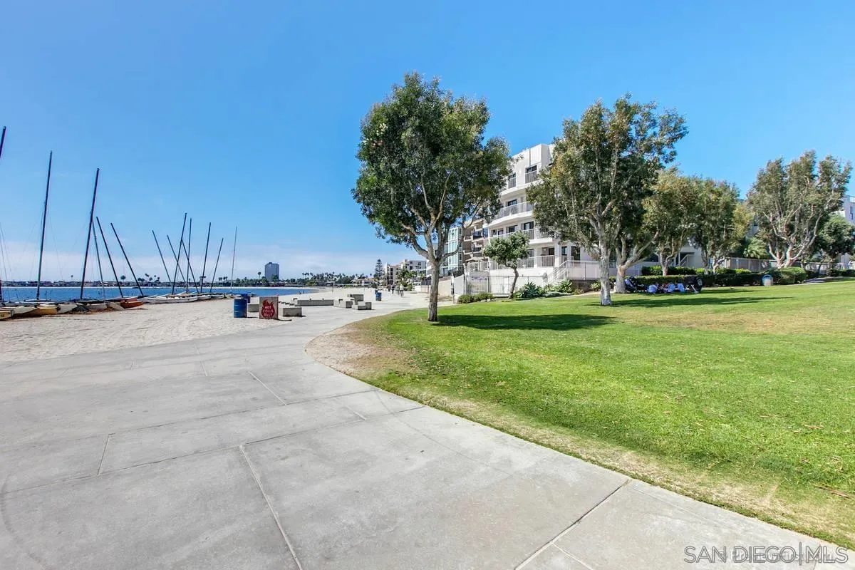 4647 Pico Street Unit 205