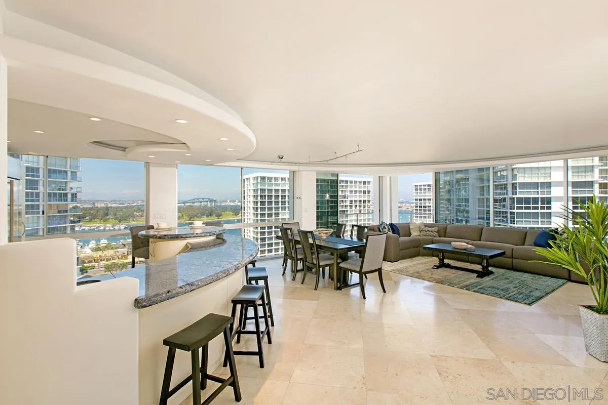 1760 Avenida Del Mundo Unit 1109