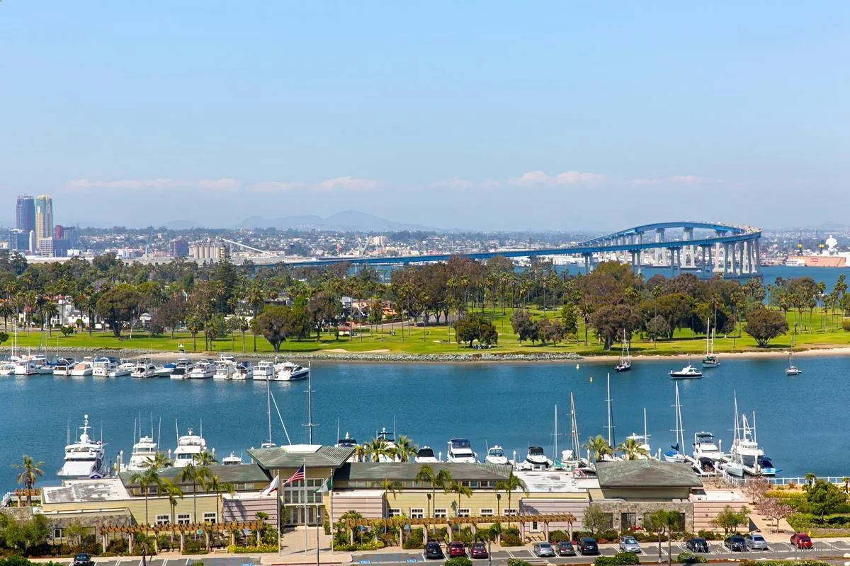 1760 Avenida Del Mundo Unit 1109