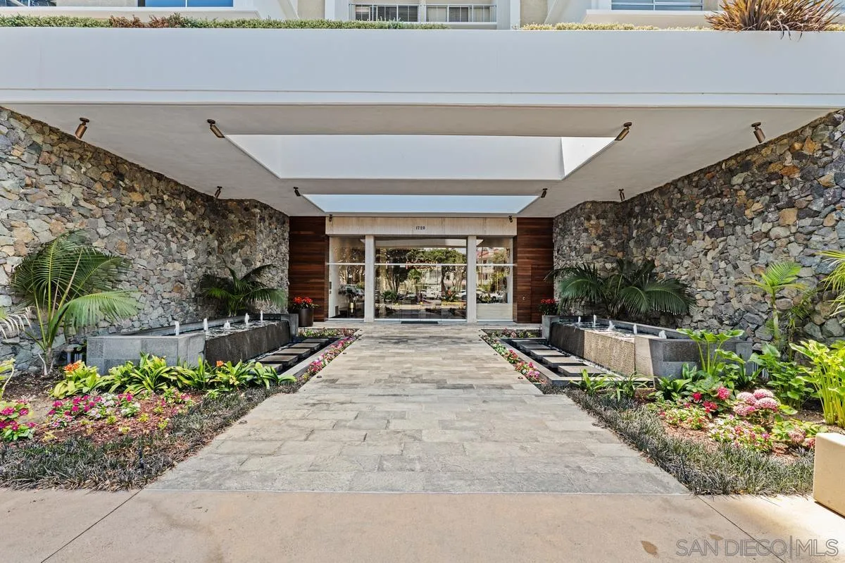 1720 Avenida Del Mundo Unit 1501