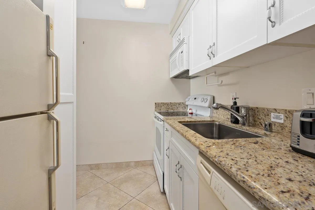 1720 Avenida Del Mundo Unit 1501
