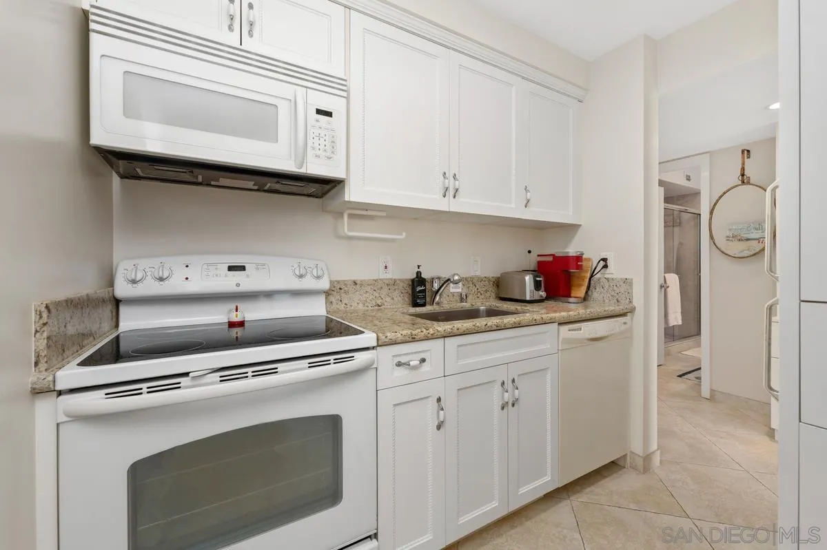 1720 Avenida Del Mundo Unit 1501
