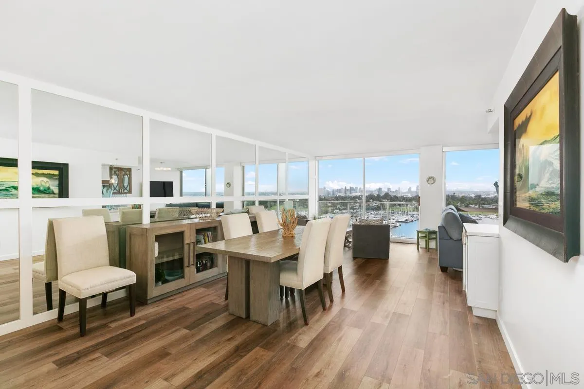 1710 Avenida Del Mundo Unit 1007