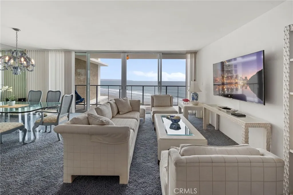 1720 Avenida Del Mundo Unit 805