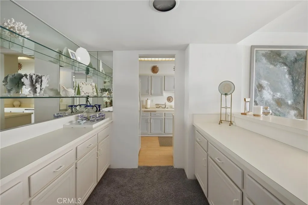 1720 Avenida Del Mundo Unit 805