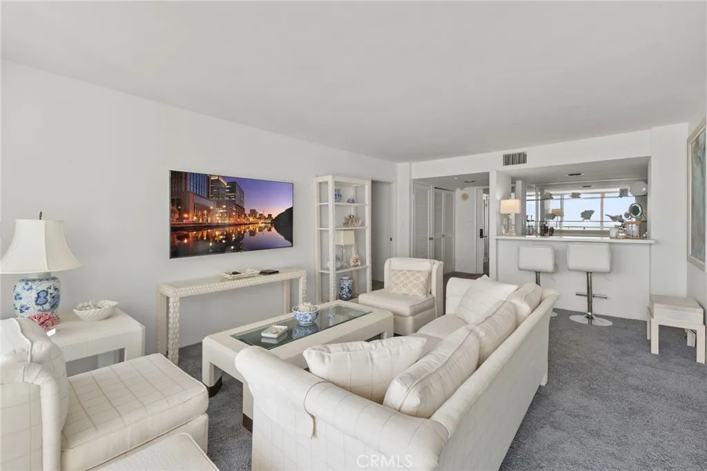 1720 Avenida Del Mundo Unit 805