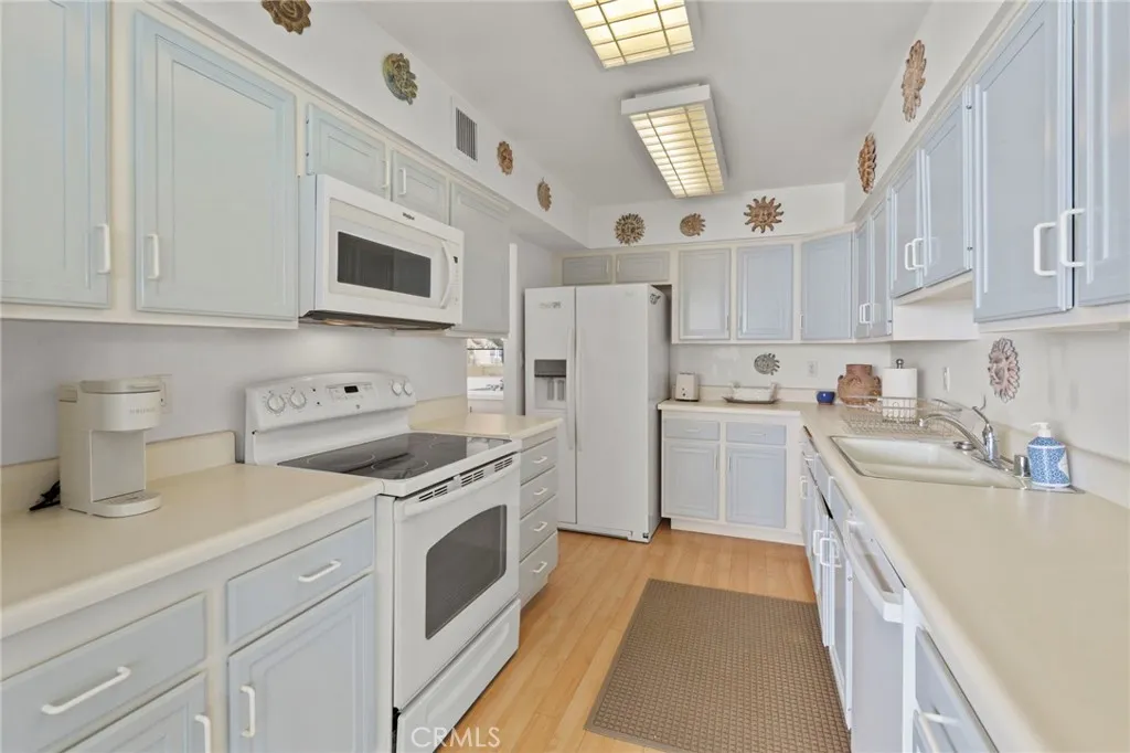 1720 Avenida Del Mundo Unit 805