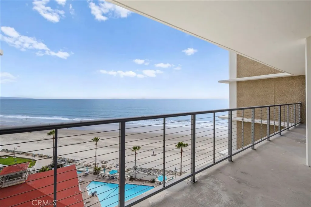 1720 Avenida Del Mundo Unit 805