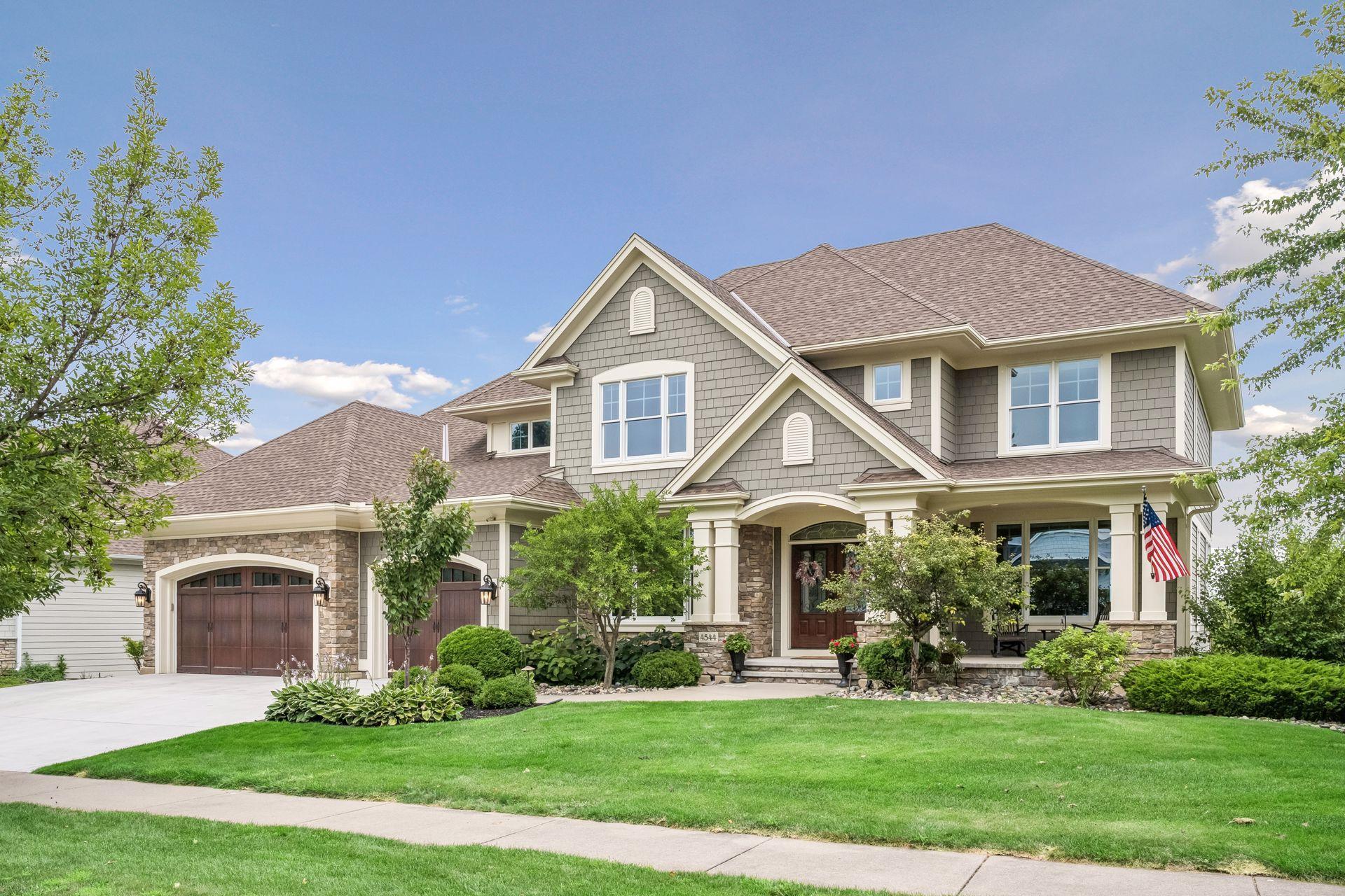 4544 Bluebell Trail N