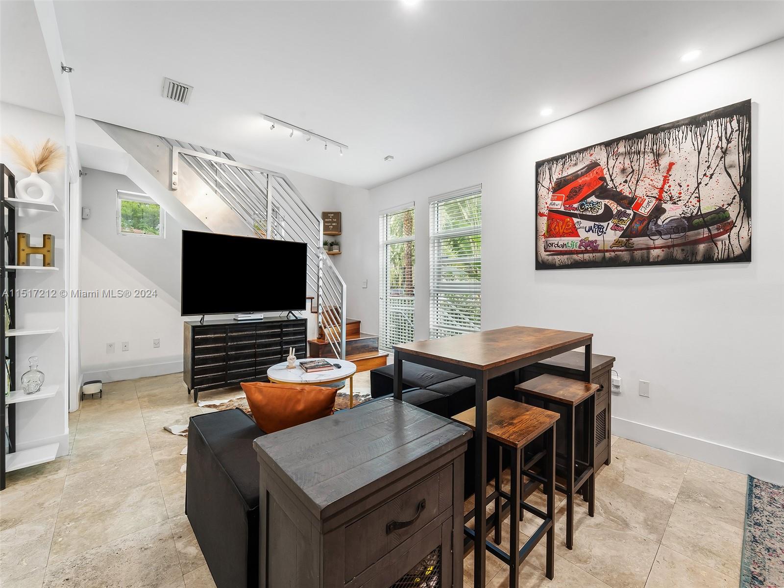 1545 Jefferson Ave Unit: 102