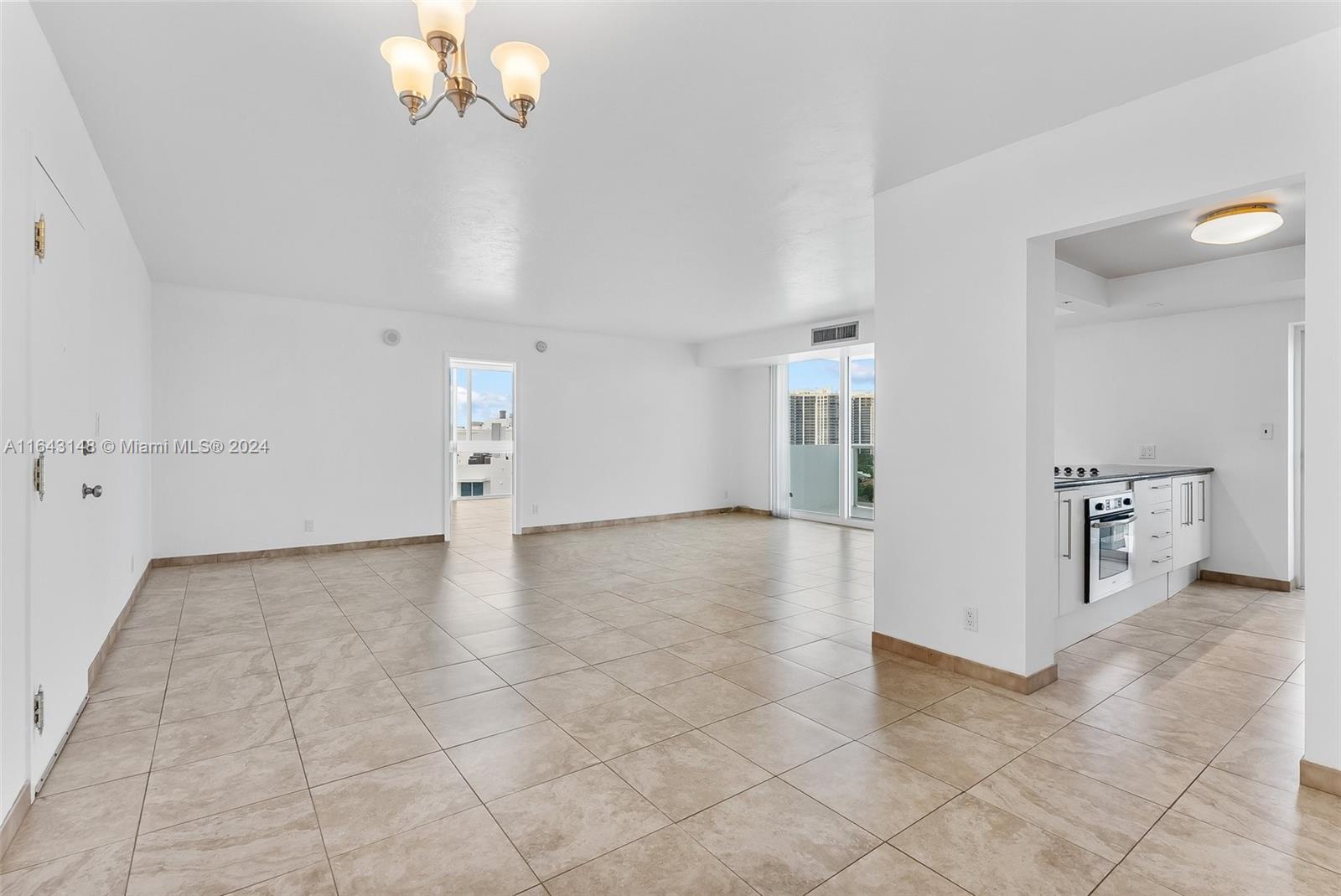2715 N Ocean Blvd # 16A