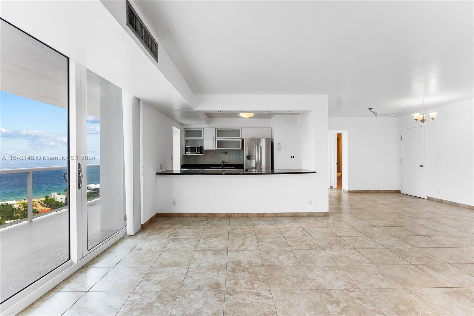 2715 N Ocean Blvd # 16A
