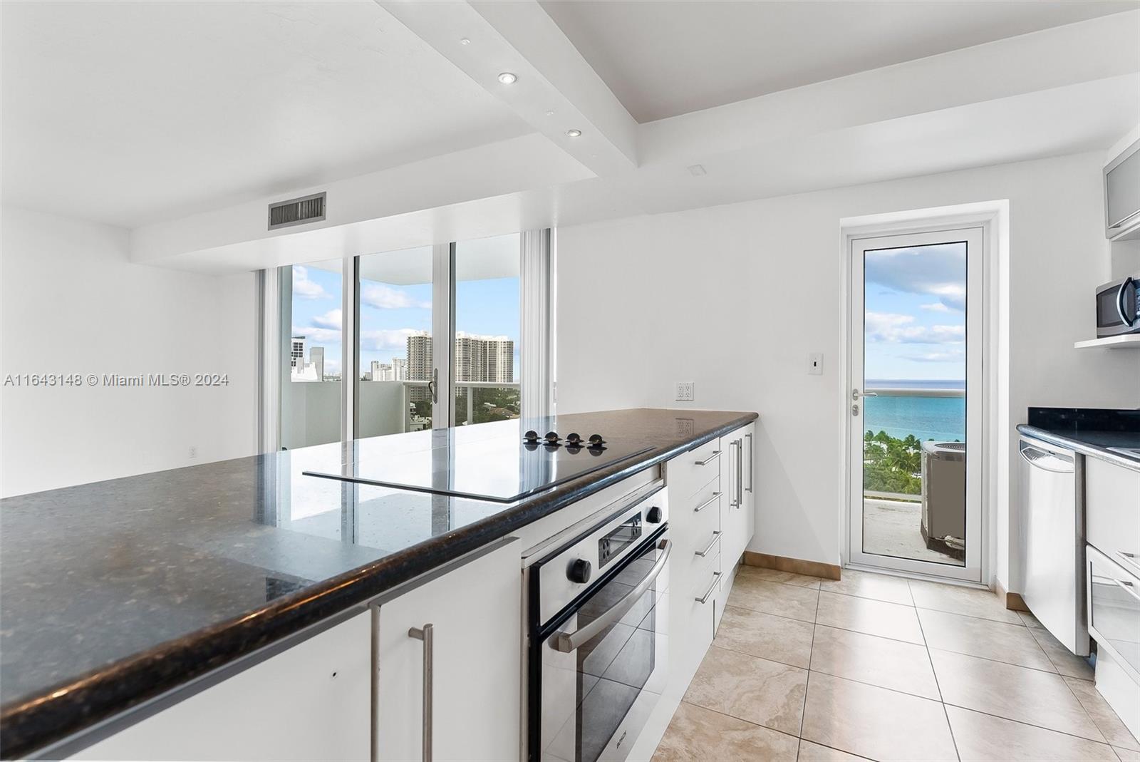 2715 N Ocean Blvd # 16A