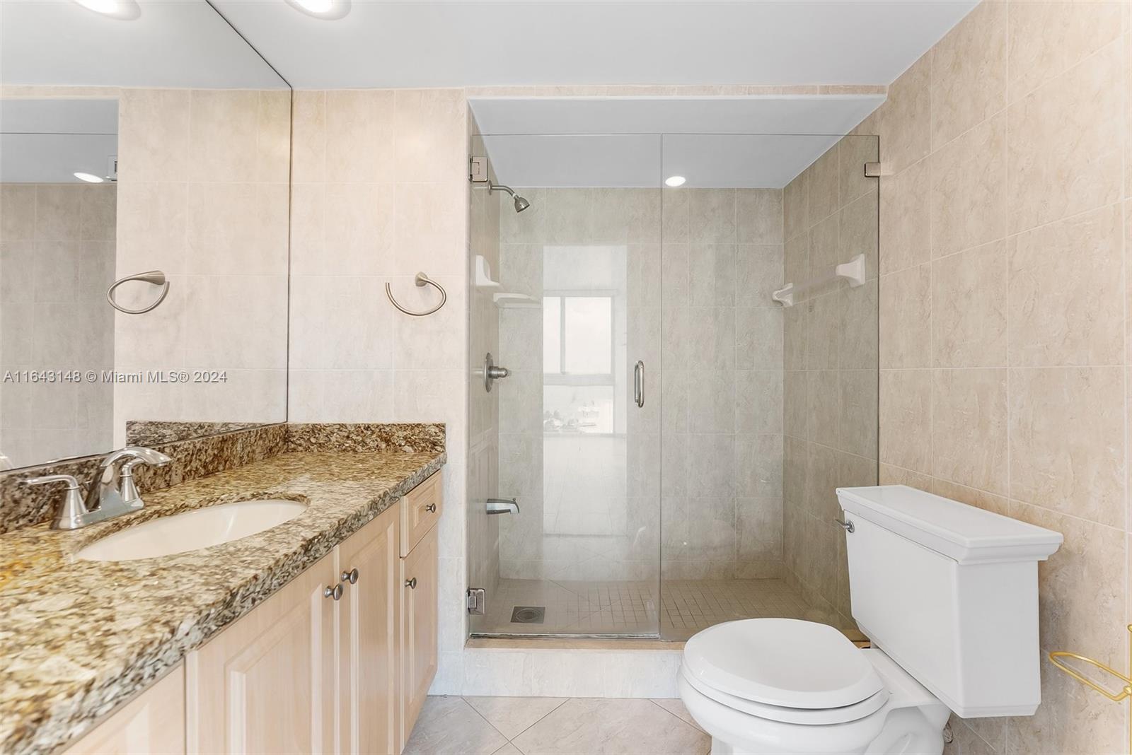 2715 N Ocean Blvd # 16A