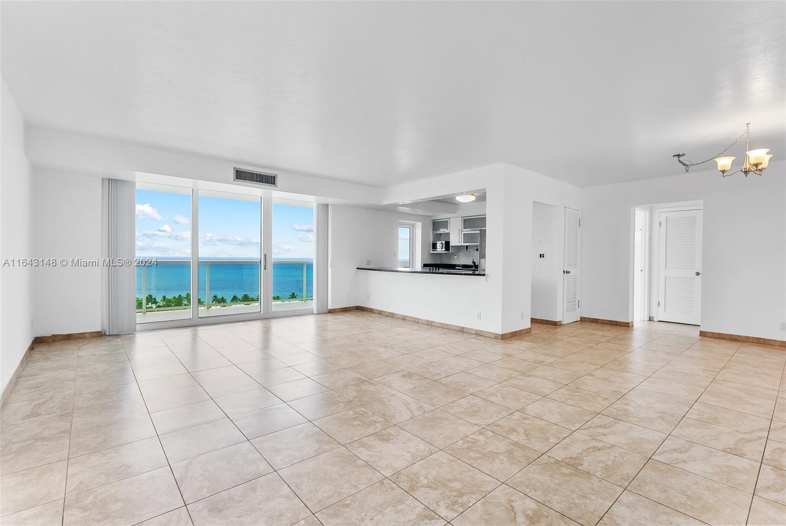 2715 N Ocean Blvd # 16A
