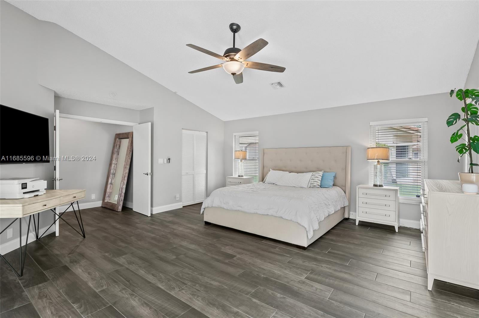 471 NW 113th Ave
