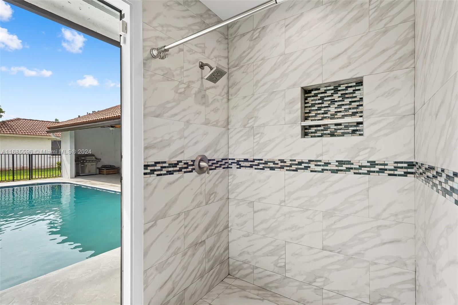471 NW 113th Ave