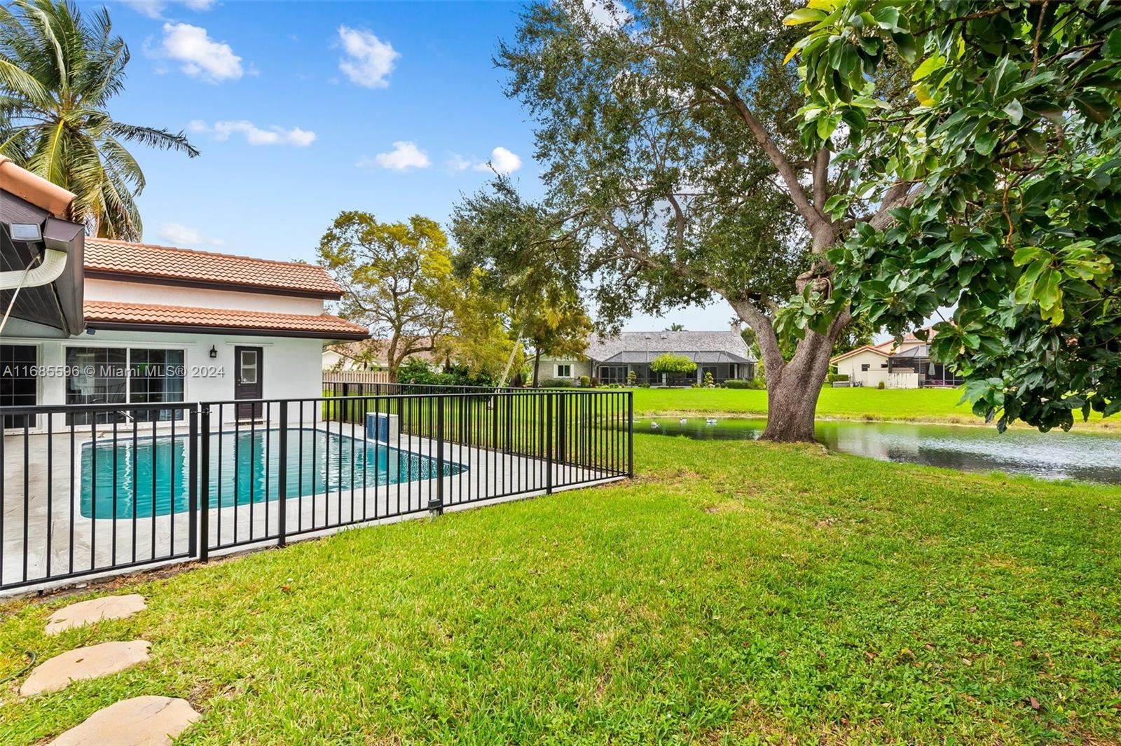 471 NW 113th Ave