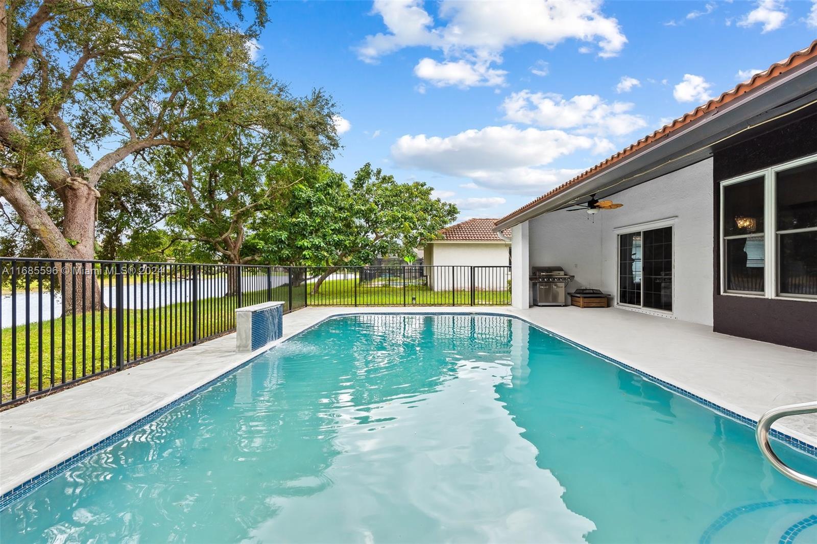 471 NW 113th Ave