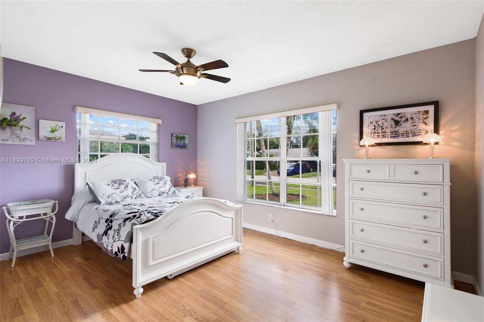 1733 NW 39th St