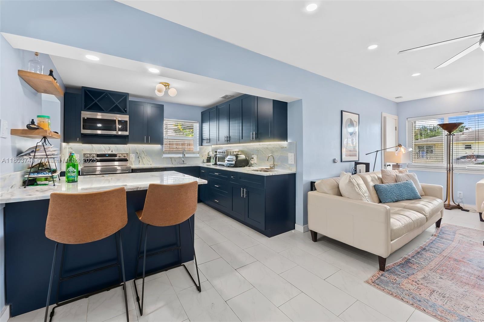 908 Citrus Isle