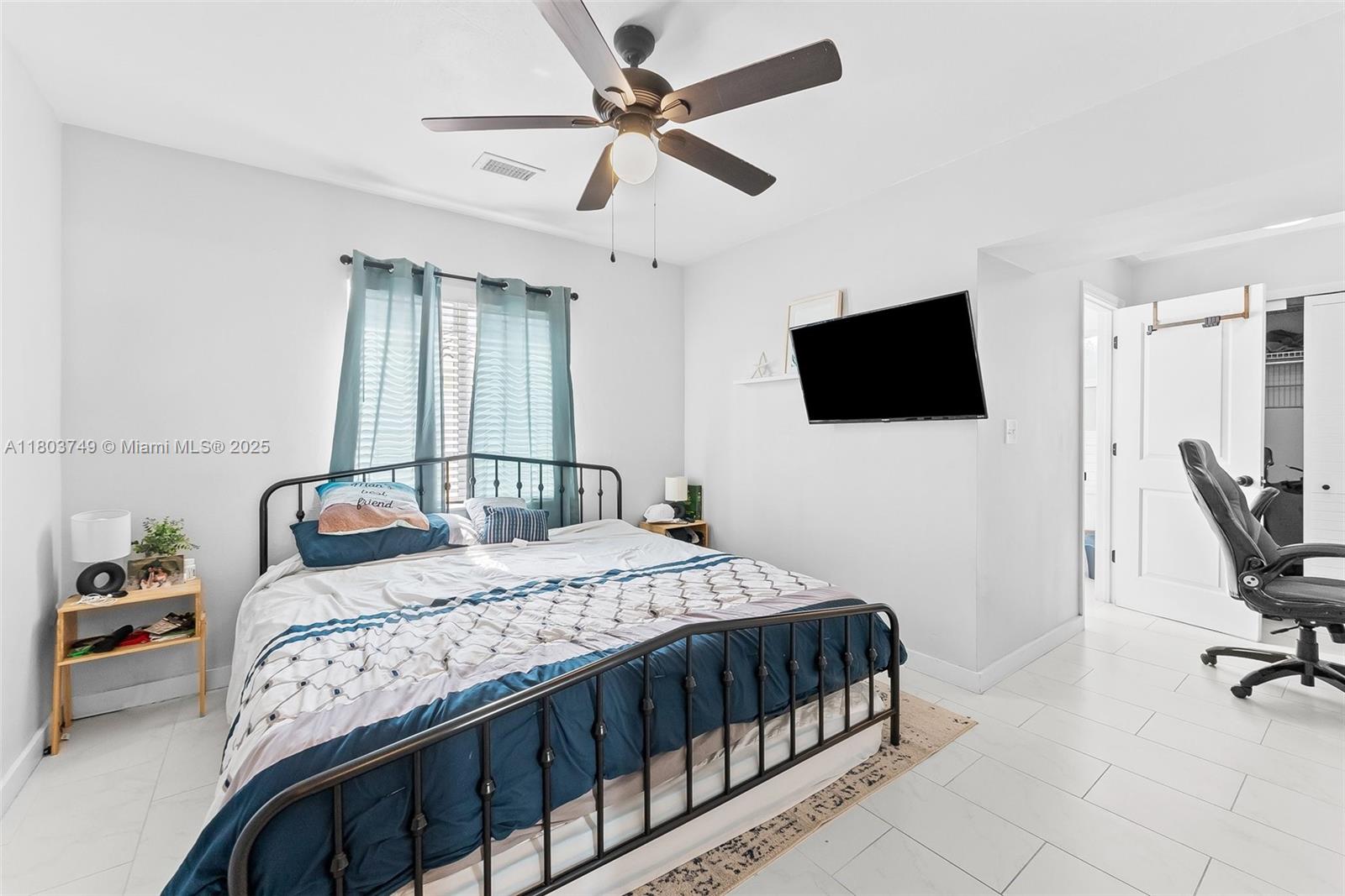 908 Citrus Isle