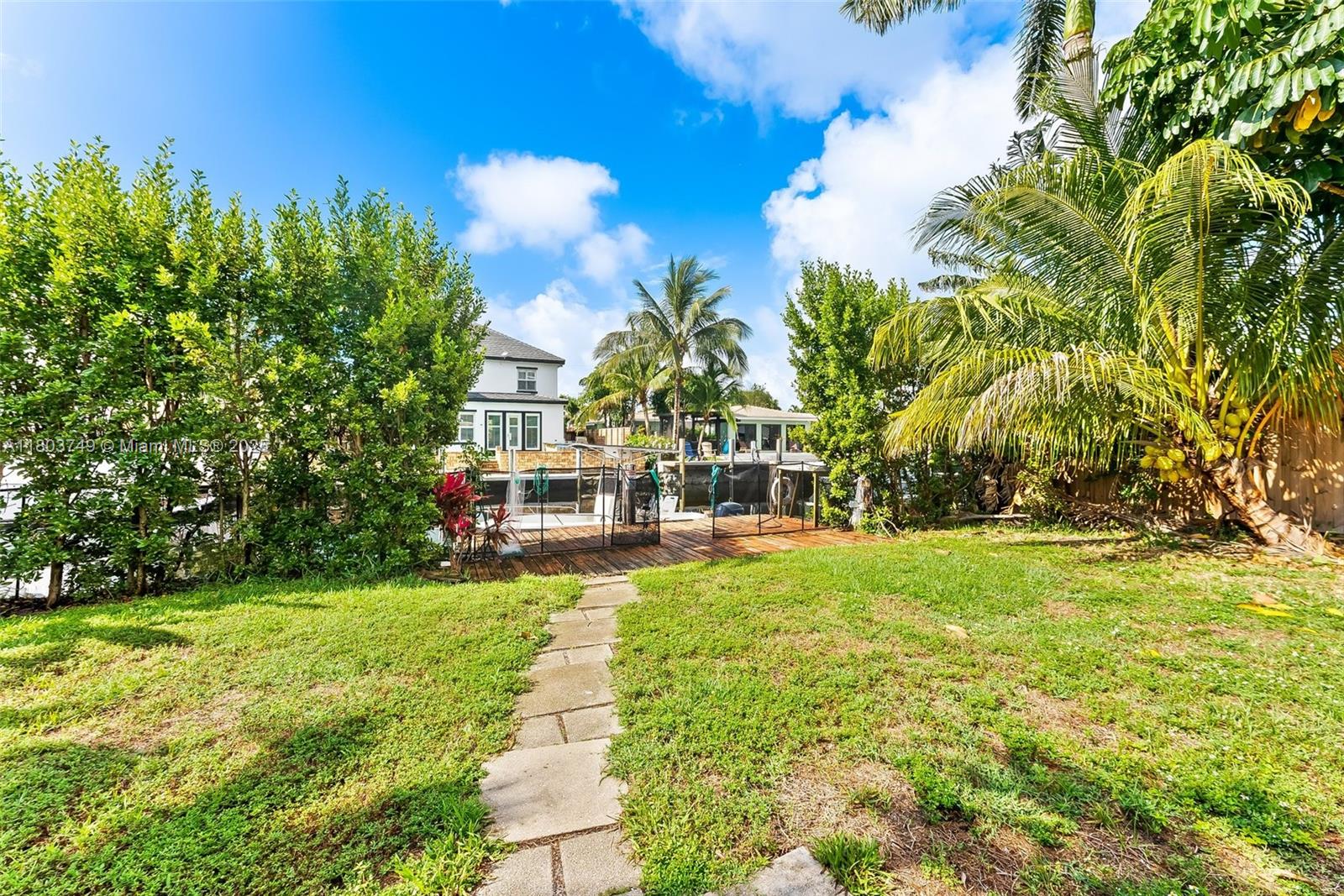 908 Citrus Isle