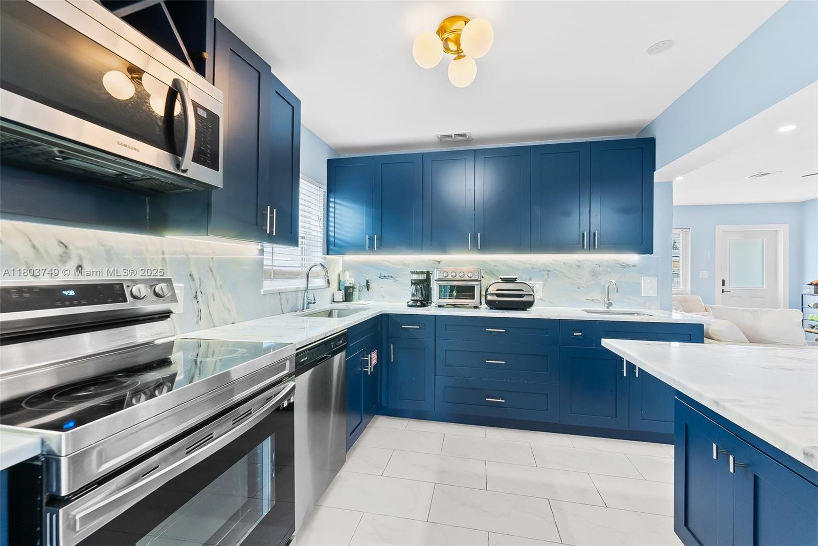 908 Citrus Isle
