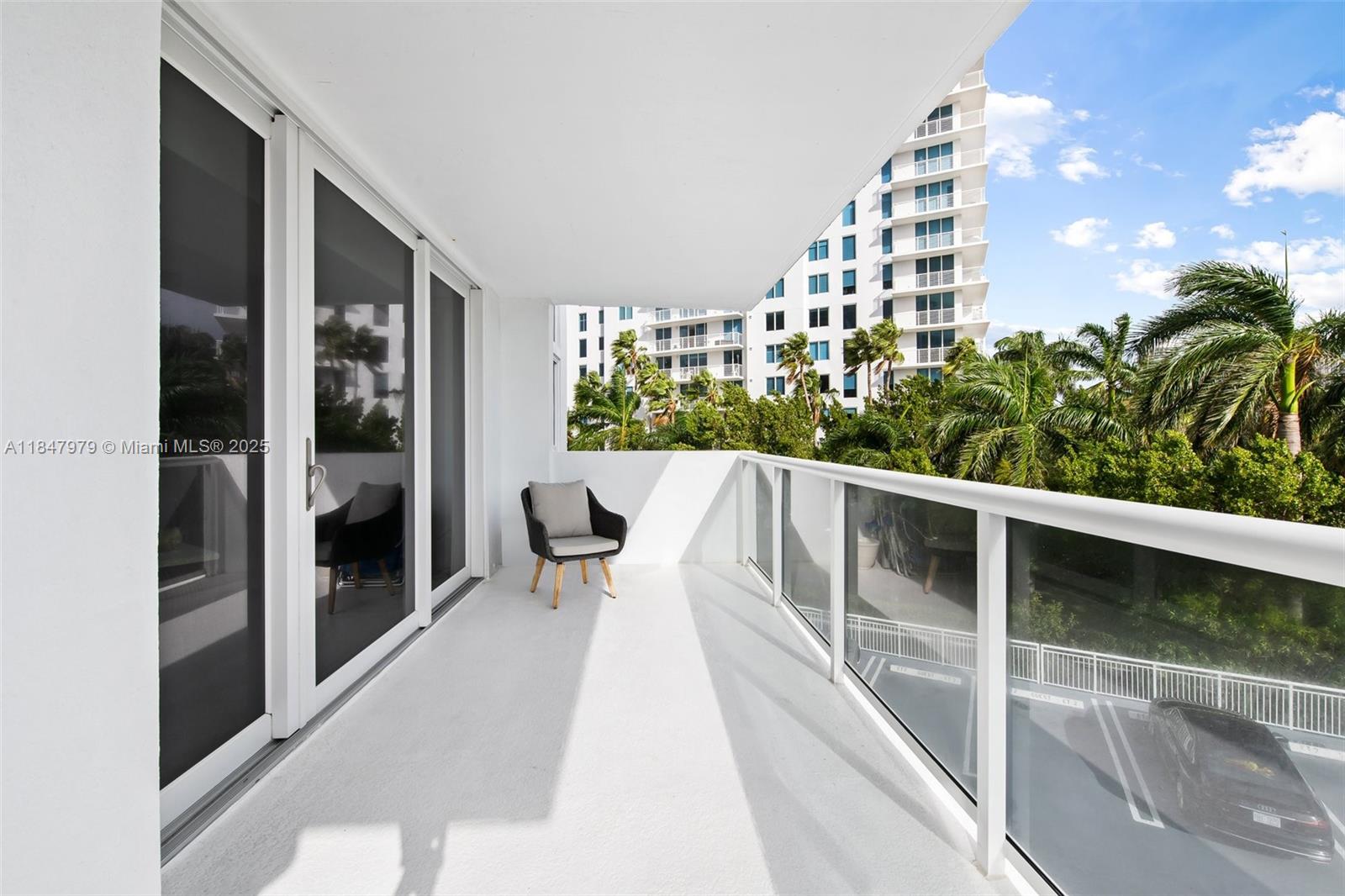 2715 N Ocean Blvd # 3A
