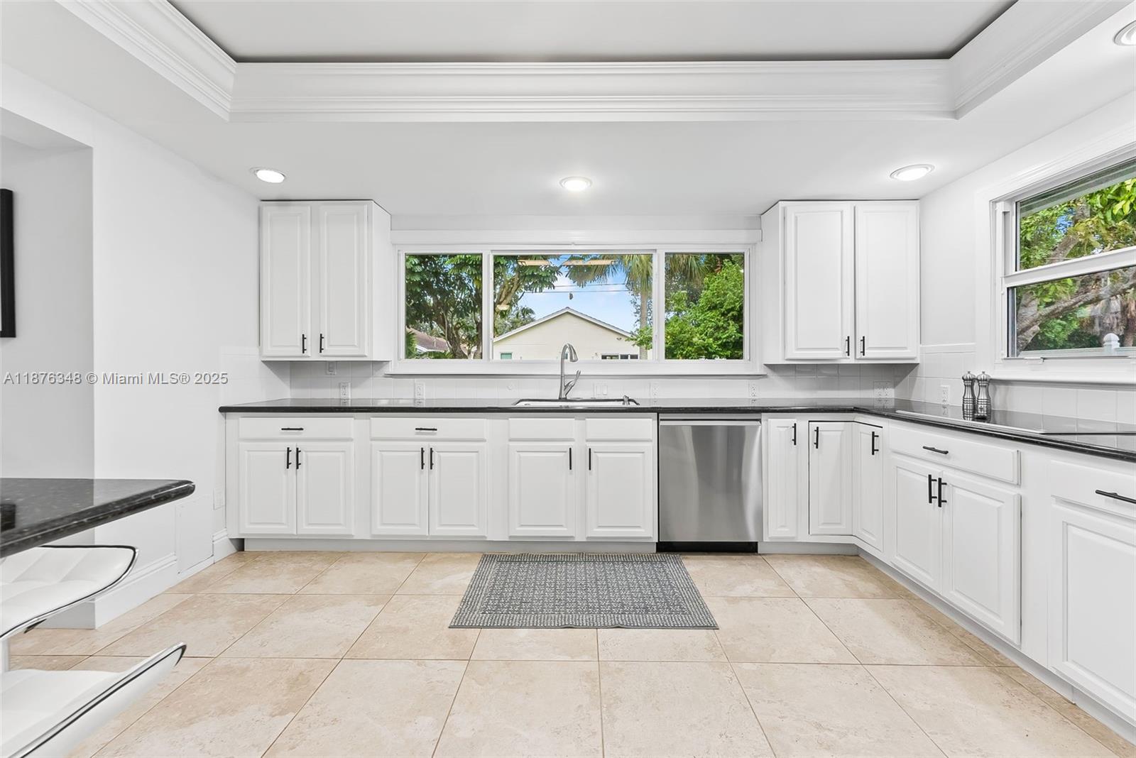 1180 SW 17th St