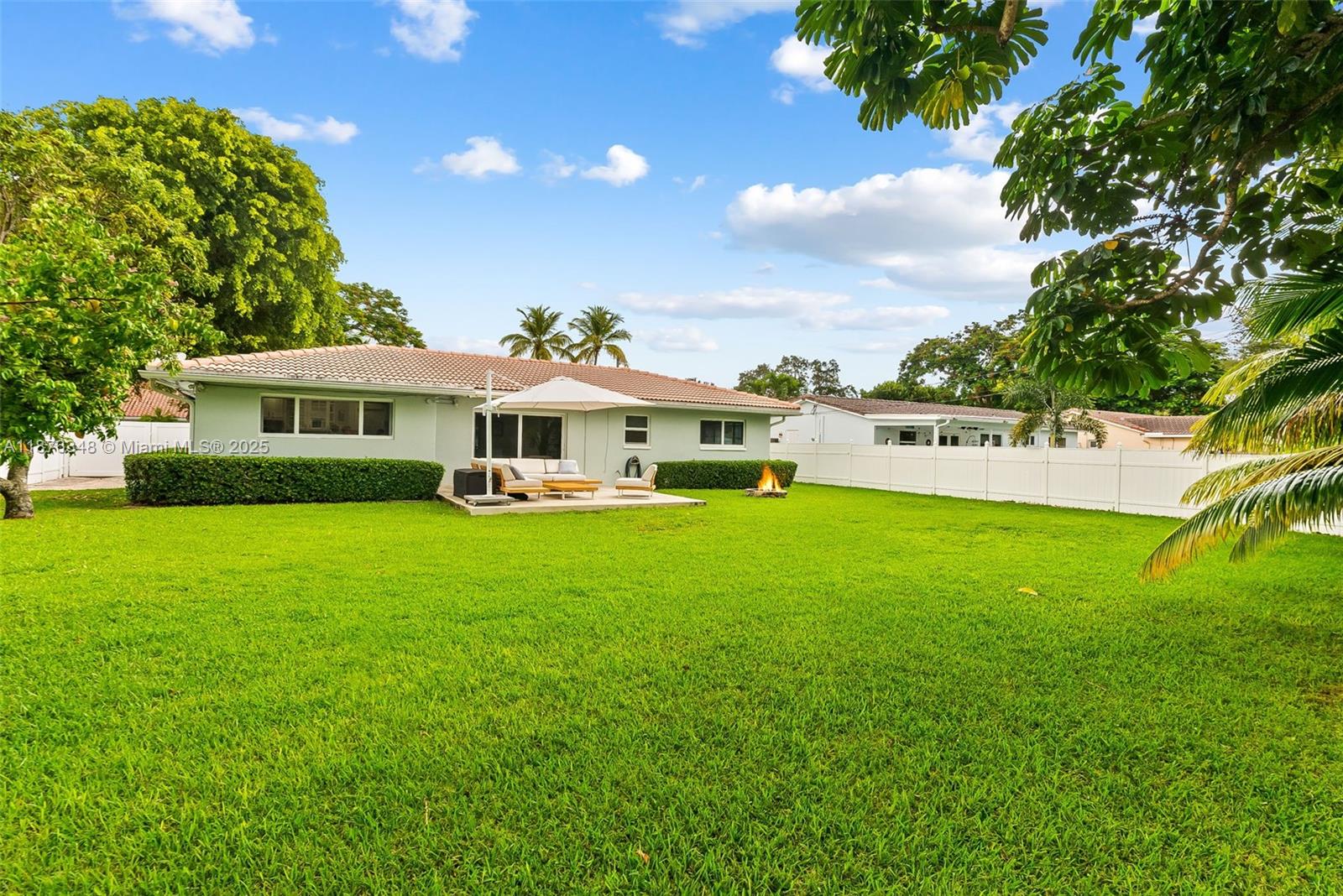 1180 SW 17th St